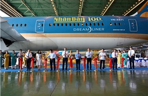 Vietnam Airlines và báo Nhân Dân tri ân 100 năm báo chí cách mạng Việt Nam