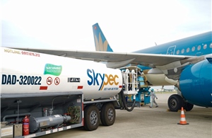 Vietnam Airlines &#39;xanh hóa&#39; Ngày Môi trường Thế giới: SAF đồng loạt cất cánh tại Việt Nam