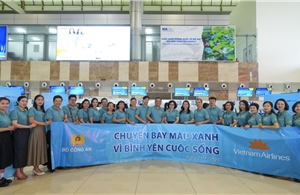 Vietnam Airlines và Bộ Công an tổ chức &#39;Chuyến bay màu xanh - Vì bình yên cuộc sống 2025&#39;