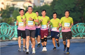 Gần 2.000 vận động viên tranh tài tại giải chạy &#39;Run for Love&#39; của Vietnam Airlines