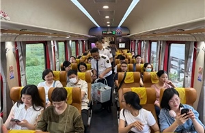 'Đoàn tàu chuyên biệt' trở thành cầu nối giữa hai cơ sở bệnh viện Hà Nội - Ninh Bình