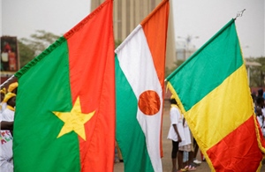 Mali, Niger và Burkina Faso bác đề nghị gia hạn thời gian rút lui của ECOWAS