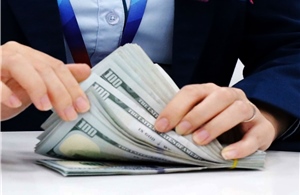 Tỷ giá hôm nay 25/8: USD và NDT cùng đi lên