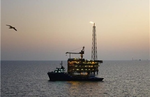 Căng thẳng leo thang với Mỹ, Iran tăng gấp ba tốc độ xuất khẩu dầu thô