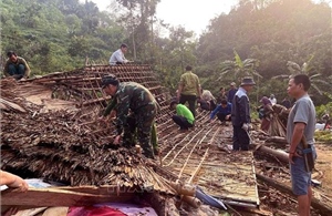 Mưa đá kèm dông lốc và sét làm 13 người thương vong với nhiều thiệt hại nghiêm trọng