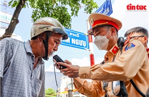 Hà Nội: Liên tiếp phát hiện vi phạm nồng độ cồn vượt mức kịch khung