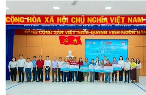 Agribank đồng hành triển khai an sinh xã hội, tiếp sức ngư dân Khánh Hòa bám biển