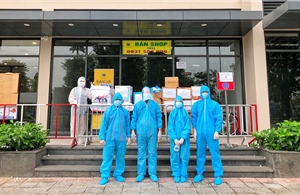 Ấm tình hàng xóm giữa đô thị hiện đại