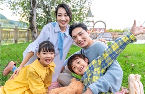 Ra mắt bộ giải pháp bảo vệ và tích lũy tài chính thế hệ mới