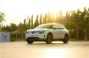 Chủ xe VF 8: Cơ hội tiết kiệm tới 168 triệu đồng, không mua bây giờ thì &#39;tiếc ngẩn ngơ&#39;