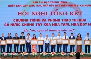 SHB vinh dự nhận Bằng khen của Thủ tướng vì những đóng góp tích cực trong chương trình xóa nhà tạm, dột nát