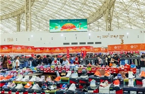 Check-in liền tay tại &#39;vũ trụ trải nghiệm&#39; Hội chợ Mùa thu 2025: Siêu sự kiện đang khiến giới trẻ phát sốt