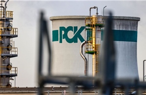 Ba Lan đối mặt với rủi ro lớn từ tương lai bất định của nhà máy lọc dầu Nga ở Đức