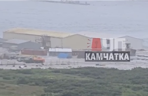 Video sóng thần tấn công quần đảo Kuril sau động đất mạnh ngoài khơi Bán đảo Kamchatka
