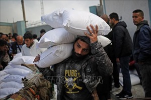 Tàu chở hàng viện trợ cho Gaza bắt đầu khởi hành từ Cyprus