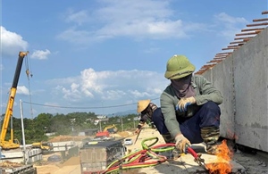 Tuyên Quang nắng nóng gay gắt, ảnh hưởng đời sống người dân