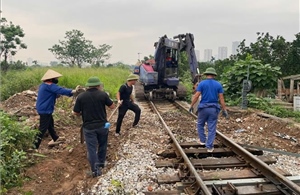 Xử lý dứt điểm các lối đi tự mở trái phép qua đường sắt