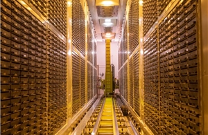 Dữ liệu sức khỏe của 500.000 người Anh bị rao bán tại Trung Quốc