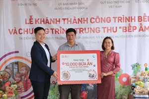 Generali Việt Nam mang “Bếp ấm cho em” đến với trẻ em Điện Biên