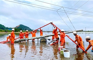 Điện lực Phú Yên đảm bảo an toàn trong mùa mưa bão