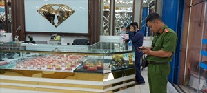 TP Hồ Chí Minh: Tiếp tục phát hiện một số tiệm bán vàng trang sức không rõ nguồn gốc