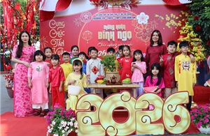 Nhiều trường học TP Hồ Chí Minh rộn ràng tổ chức Hội xuân trước Tết