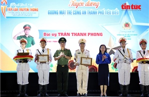 Công an TP Hồ Chí Minh ‘tiếp lửa truyền thống’, tôn vinh 30 gương mặt trẻ tiêu biểu