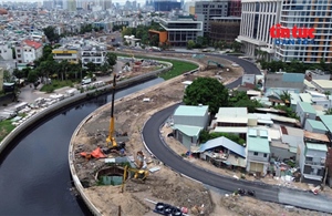 Cận cảnh 1,4 km đường ven rạch Xuyên Tâm trước giờ thông xe dịp 2/9