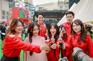 Coca-Cola Tết Fest 2026 lan tỏa hứng khởi đón năm mới