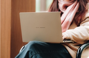 ASUS ra mắt bộ đôi laptop AI chuẩn Copilot+ PC: Zenbook A14 và Zenbook 14