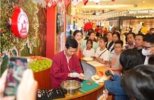 JA Zennoh Aomori thúc đẩy nhận diện táo Aomori tại Việt Nam