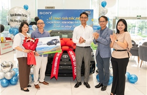 Khách hàng Hà Nội trúng Toyota Camry hơn 1,2 tỷ đồng từ Sony