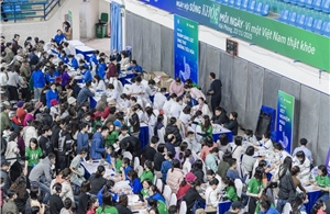 Hơn 1.000 người dân Hải Phòng tham gia ngày hội Sống khỏe mỗi ngày 2025