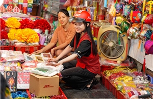 Tết nhẹ tênh nhờ thói quen gửi hàng từ sớm