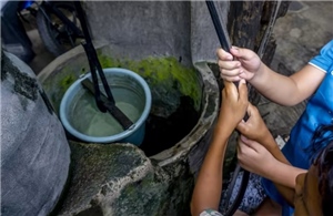 Lý do nhiều người dân thủ đô Indonesia phải mua nước sạch từ hàng xóm