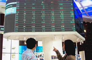 Hàng tỷ USD tiếp tục chảy vào chứng khoán