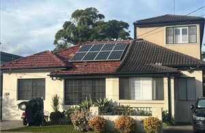 Sau cú sốc năng lượng, Anh yêu cầu nhà mới xây phải lắp pin Mặt Trời