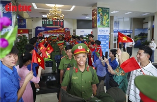 Hơn 560 chiến sĩ cơ động hành quân ra Hà Nội thực hiện nhiệm vụ đặc biệt A80