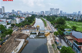 Đập dâng cầu Quang &#39;van điều tiết&#39; cho dòng sông Tô Lịch