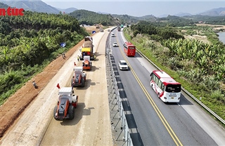 Nhộn nhịp đại công trường mở rộng cao tốc Nội Bài – Lào Cai