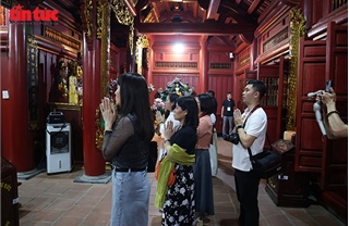 Đêm Nghĩa Lĩnh huyền ảo, trải nghiệm khác biệt tại Đền Hùng