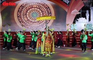 Tái hiện không gian văn hóa Hùng Vương qua lễ hội đường phố