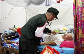 Cảnh sát cơ động tri ân thương binh, bệnh binh tại Bắc Ninh