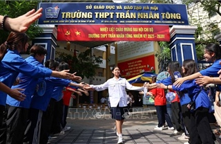 Thí sinh Hà Nội hoàn thành ngày thi đầu tiên Kỳ thi tuyển sinh vào lớp 10 công lập