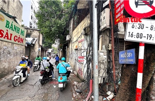 Cận cảnh ngõ ‘đau khổ’ nhất Hà Nội đang được mở rộng thông Vành đai 2,5