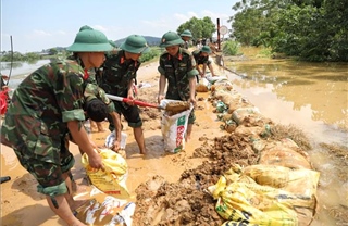 Lực lượng vũ trang đóng vai trò chủ lực trong khắc phục thiên tai và hỗ trợ người dân Bắc Ninh