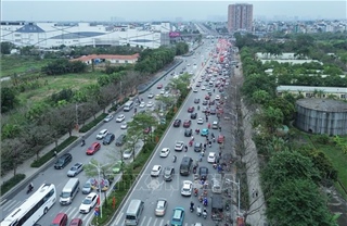 Hà Nội: Cửa ngõ phía Đông 'dễ thở' chiều tối mùng 6 Tết