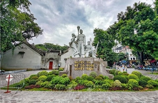 Hà Nội: Toàn cảnh Tượng đài 'Quyết tử để Tổ quốc quyết sinh' trước ngày di dời