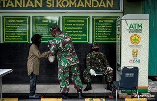 Indonesia triển khai &#39;ATM gạo&#39; cho người nghèo