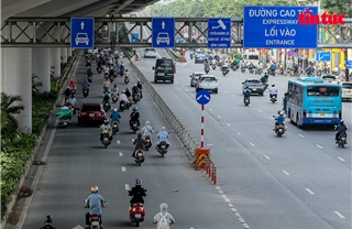 Xử phạt nghiêm các vi phạm luồng tuyến giao thông trên đường Phạm Văn Đồng